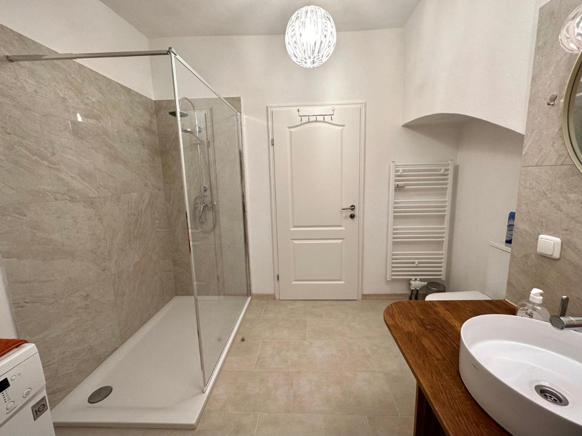 Altes Salzgewoelbe Badgasse Apartment Gmunden Bagian luar foto